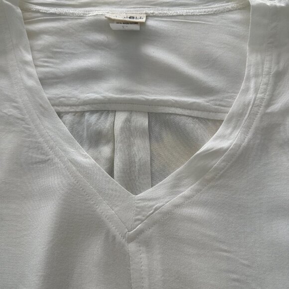 Natural Life NWOT creamy white blouse. Size Medium - Picture 2 of 5